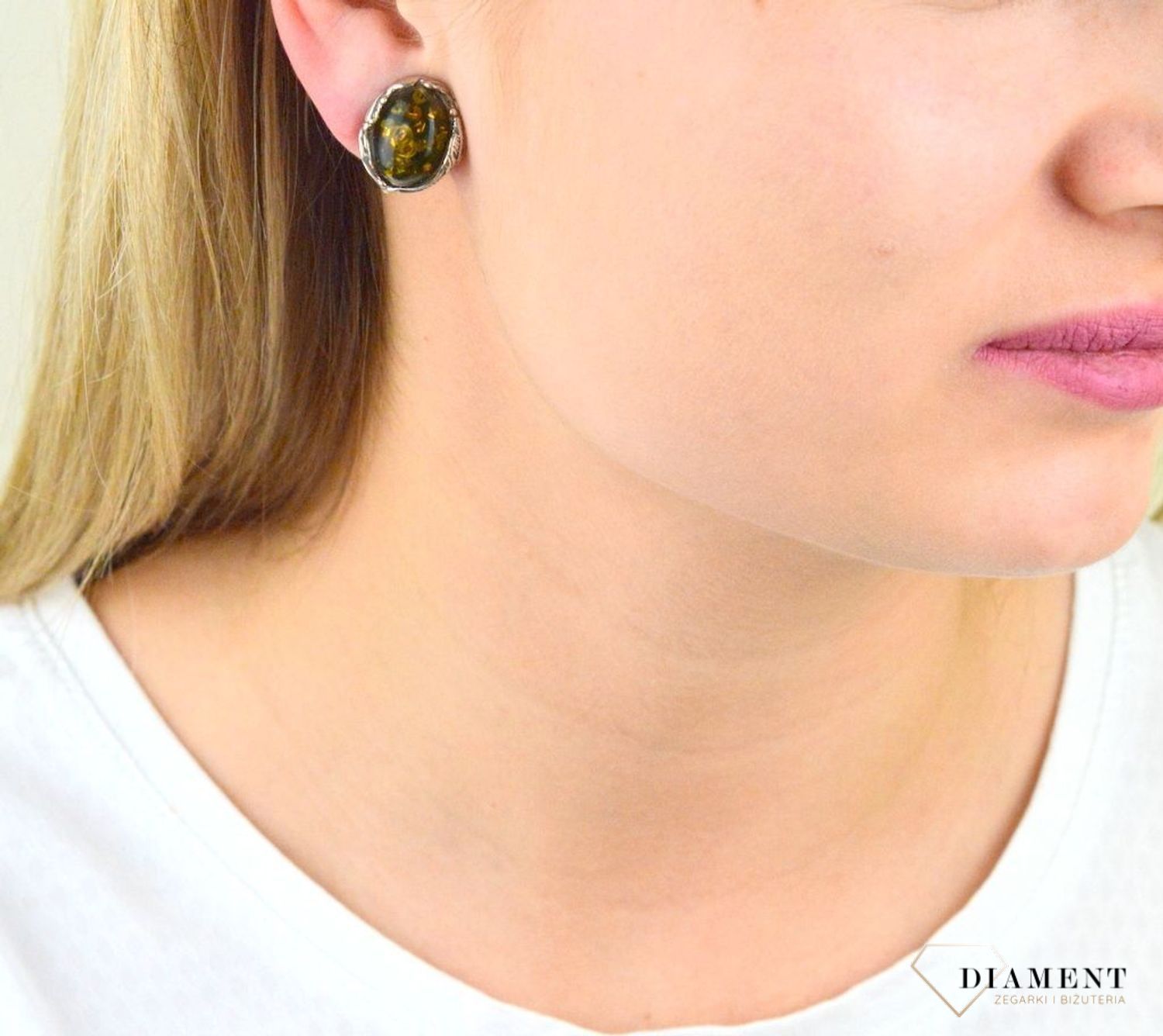 Klipsy zielony bursztyn w ozdobnej oprawie DIA-KLI-4822-925.jpg