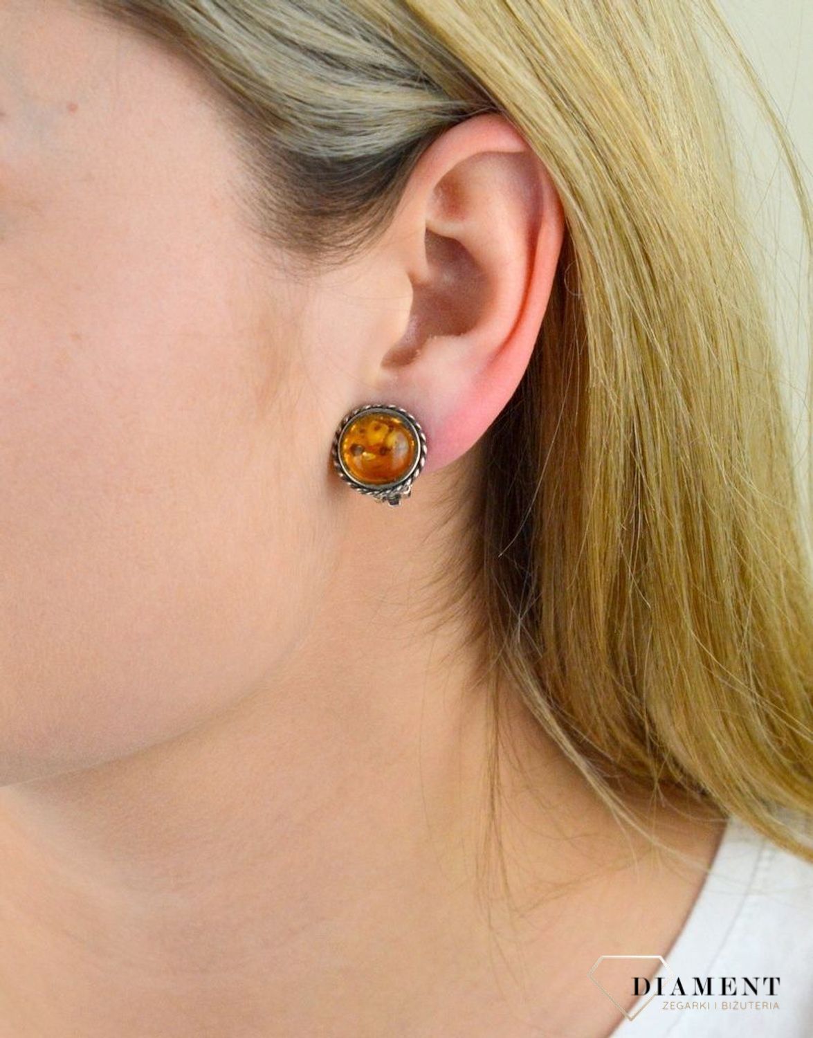 Klipsy srebrne 925 z przepięknym bursztynem o miodowym odcieniu DIA-KLI-4823-925.jpg