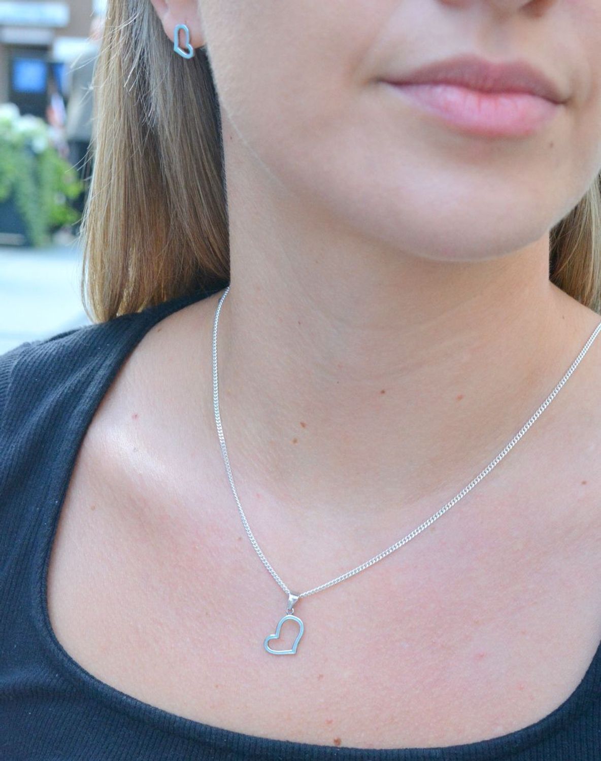 Srebrny komplet biżuterii Serduszko DIA-KLP-6702-925. Srebrny komplet biżuterii. Biżuteria srebrna kolczyki i zawieszka. Komplet srebrny Serduszko. Komplet z motywem serca. Komplet damski srebrny idealny na prezent. Komplet dl.jpg