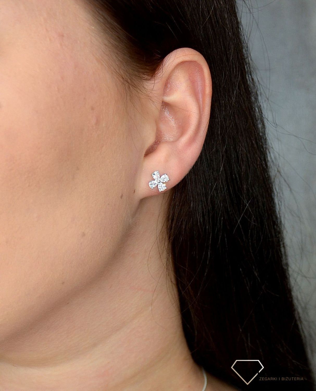 Srebrny komplet biżuterii w kształcie kwiatka DIA-KPL-0798-925 (1).jpg