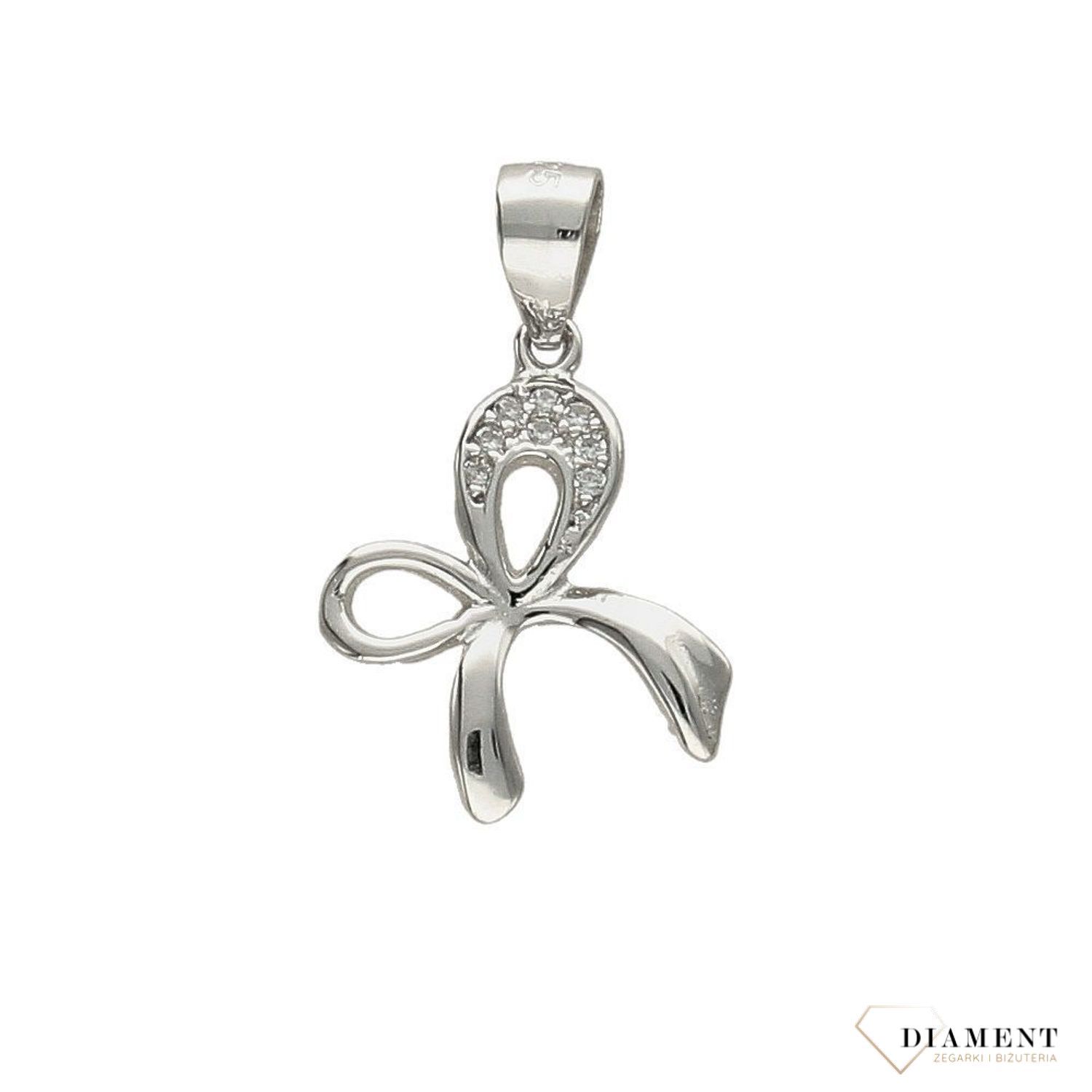 Srebrny komplet biżuterii w kształcie kokardki DIA-KPL-0799-925 (2).jpg