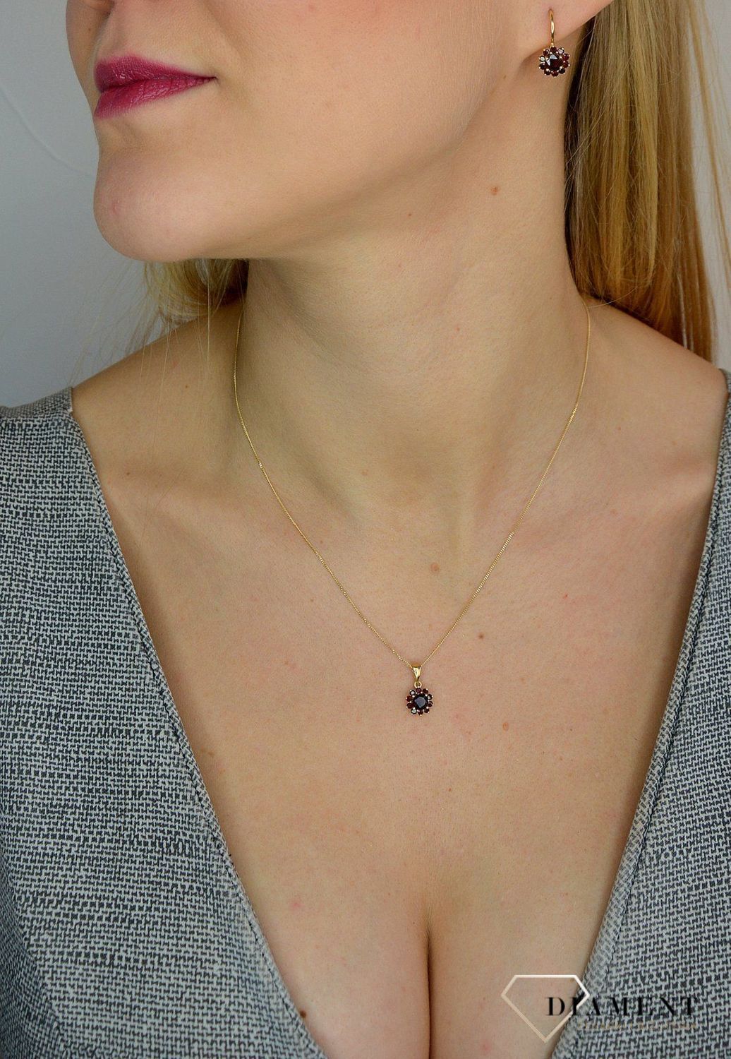 Komplet złotej biżuterii 585 kolczyki i zawieszka z granatem DIA-KPL-1006-585.jpg