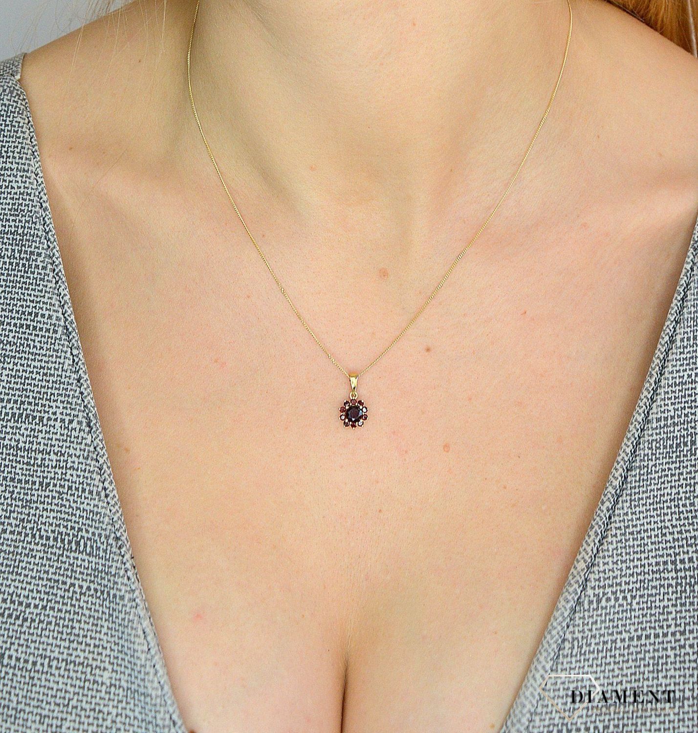 Komplet złotej biżuterii 585 kolczyki i zawieszka z granatem DIA-KPL-1006-585.jpg