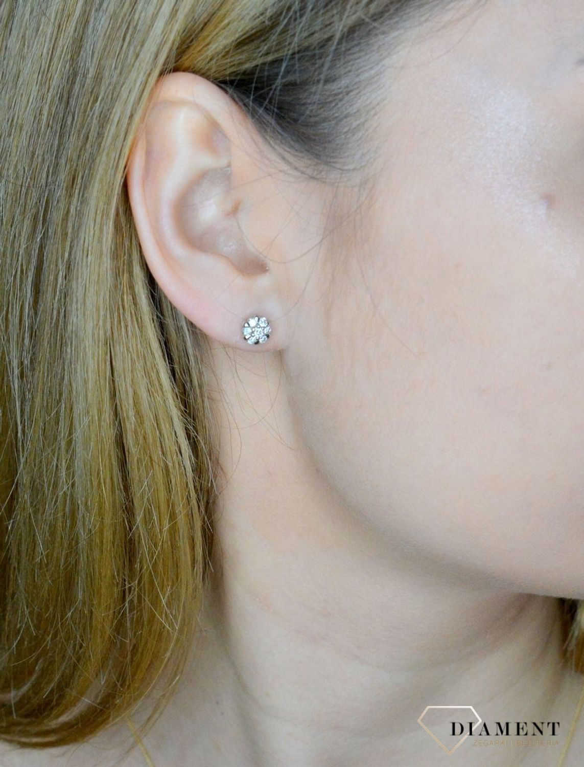 Srebrny komplet damski kolczyki zawieszka Kwiatki z cyrkonią DIA-KPL-10273-925. Delikatny komplet damski. Komplet dla dziewczynki. Pomysł na prezent dla kobiety. Prezent dla dziecka. Biżuteria w kwiaty..jpg