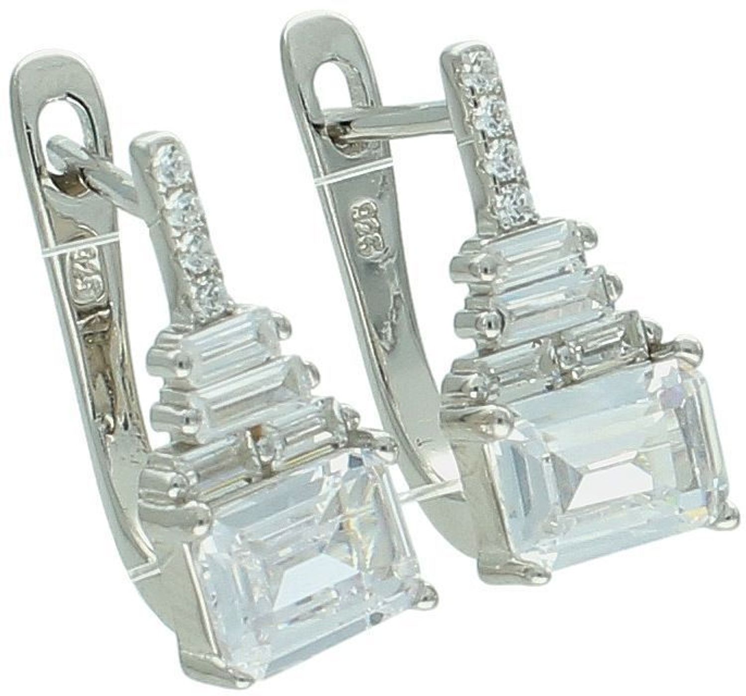 Komplet srebrny 925 z cyrkoniami – kolczyki 1,5 cm (zapięcie angielskie) i zawieszka 2,1 cm. Model DIA-KPL-13406-925. Klasyka i elegancja w jednym zestawie.1.jpg