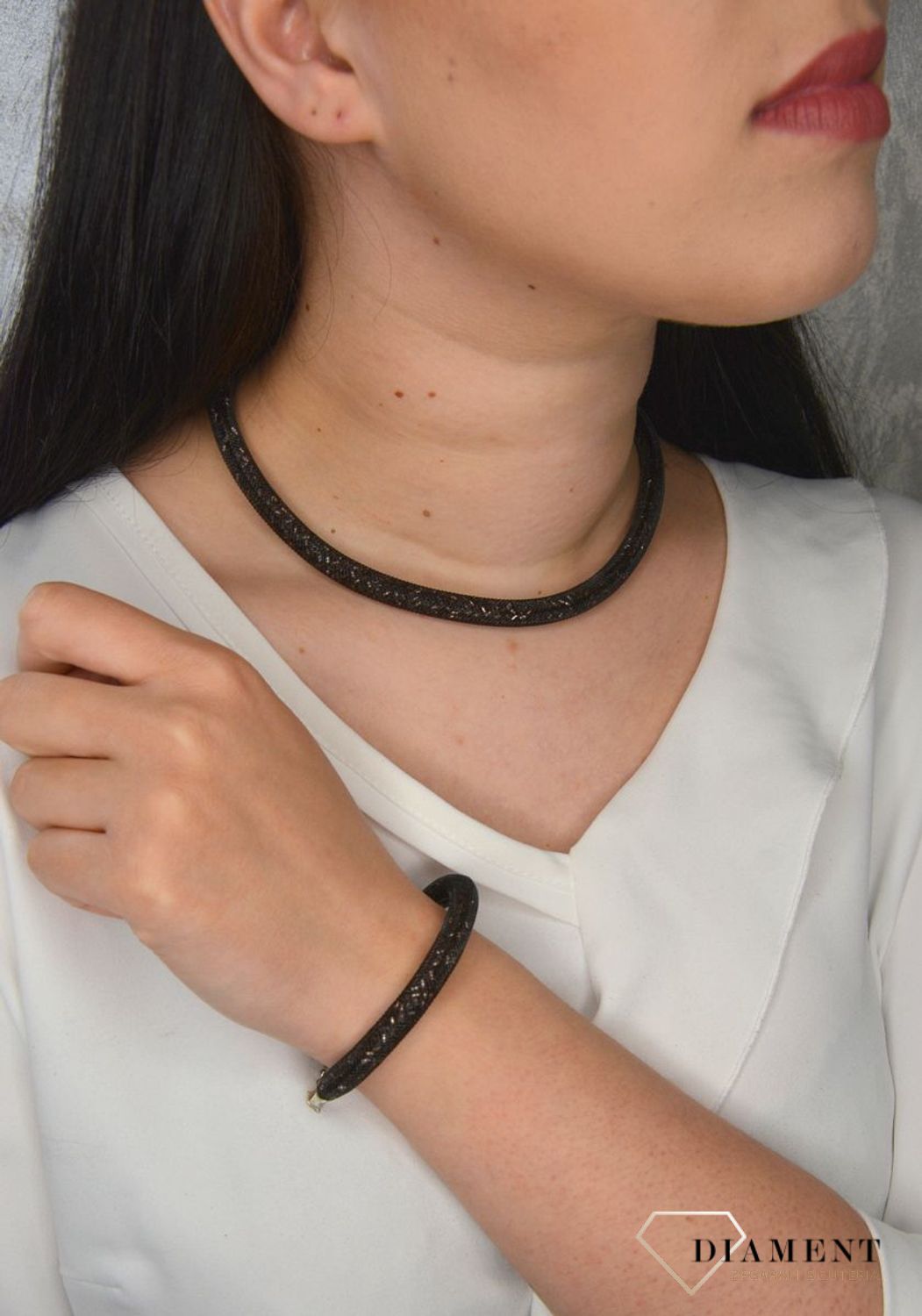 Komplet biżuterii w brązowym kolorze DIA-KPL-2996-INNE.jpg