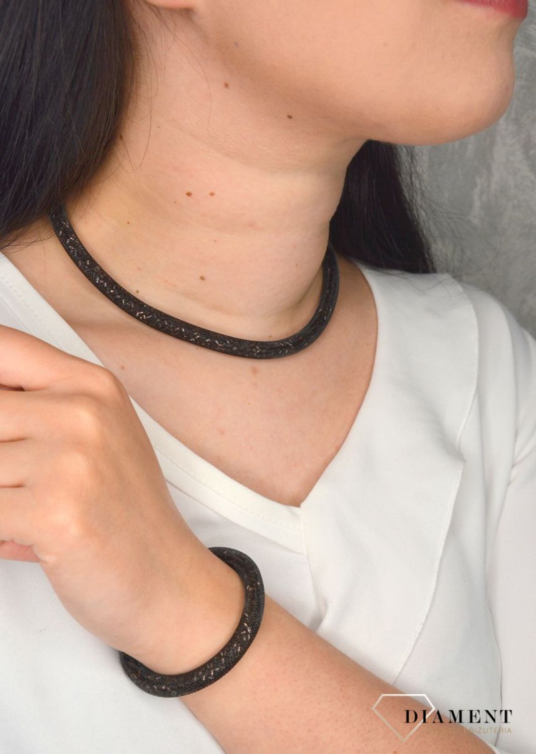 Komplet biżuterii w brązowym kolorze DIA-KPL-2996-INNE.jpg