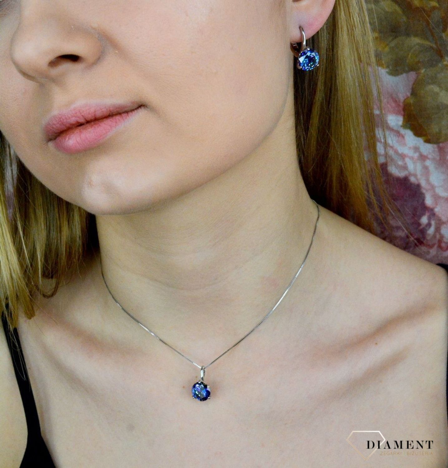 Srebrny komplet  syntetyczny Tanzanit  DIA-KPL-3705-925  Srebrny komplet biżuterii. Srebrny komplet z syntetycznym Tanzanitem. Komplet biżuterii srebrnej pięknie opalizujący. Idealny komplet na prezent..jpg