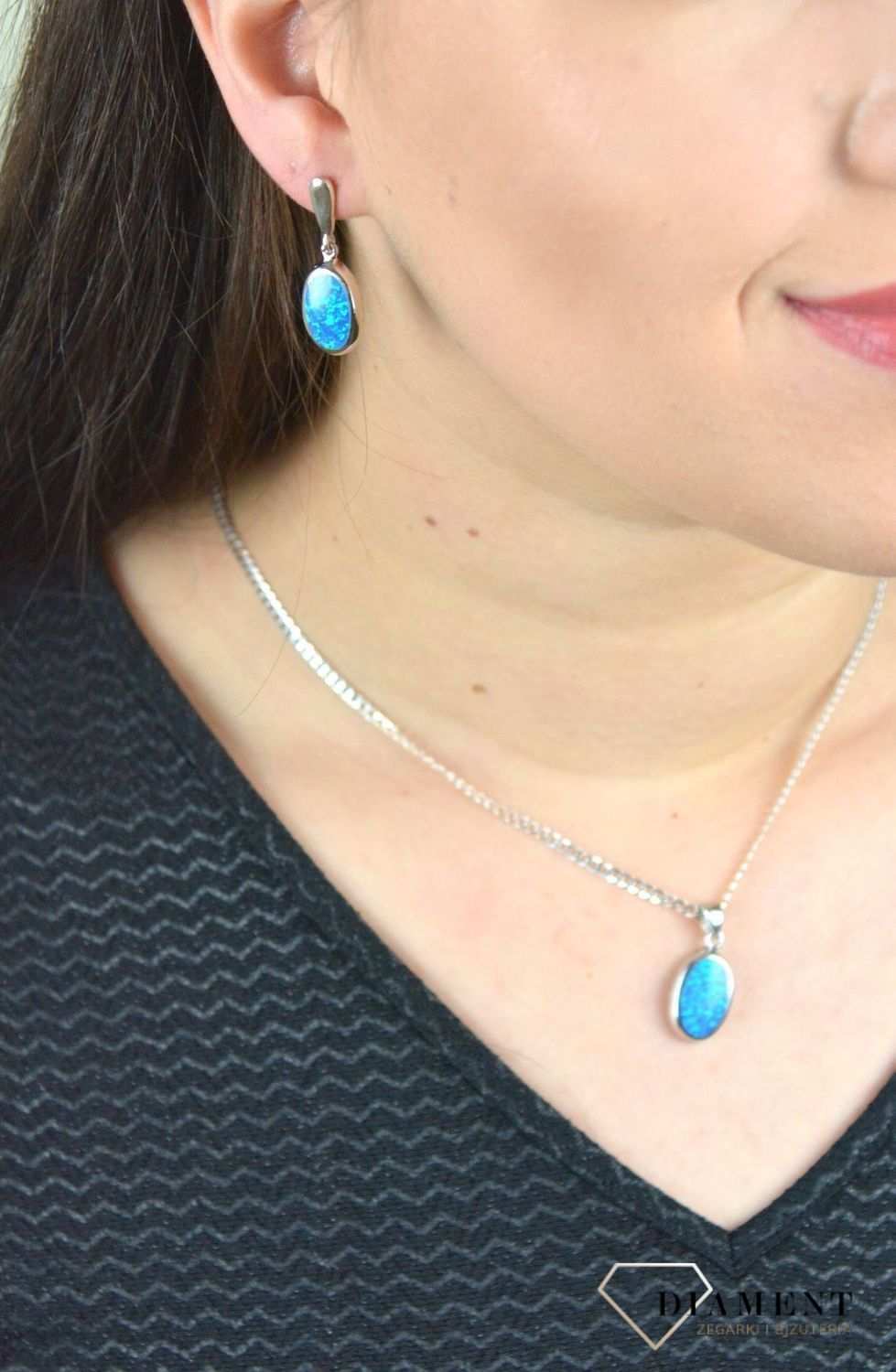 Srebrny komplet biżuterii kolczyki i zawieszka z opalem DIA-KPL-3942-925.jpg