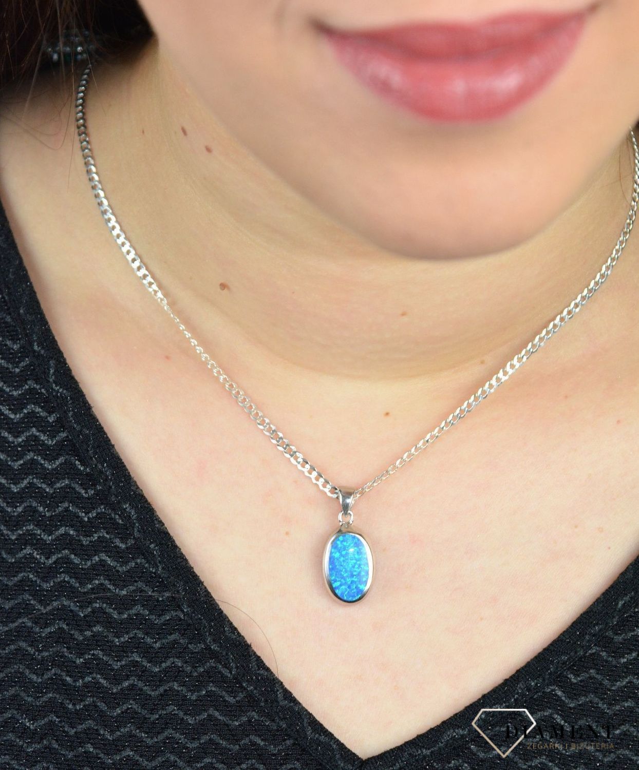 Srebrny komplet biżuterii kolczyki i zawieszka z opalem DIA-KPL-3942-925.jpg