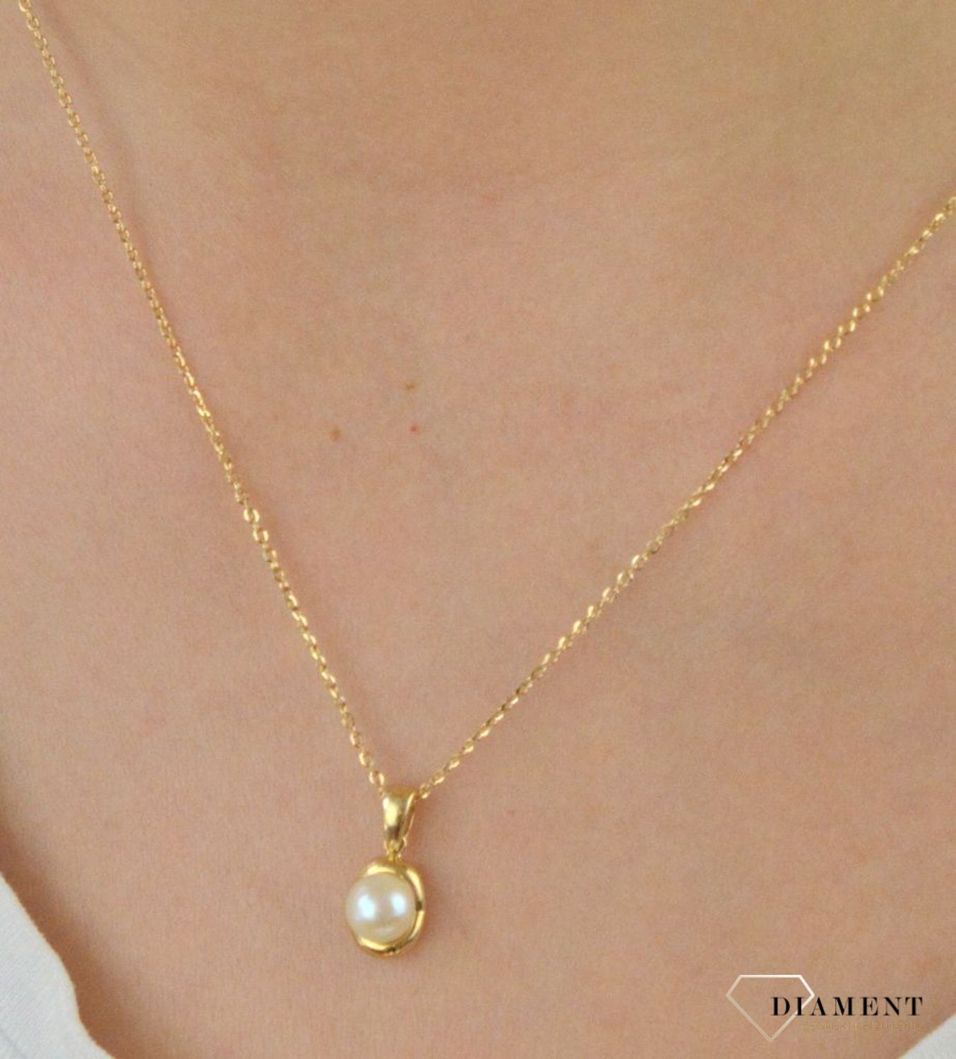 Komplet złotej biżuterii kolczyki i zawieszka perełki DIA-KPL-5308-585.jpg