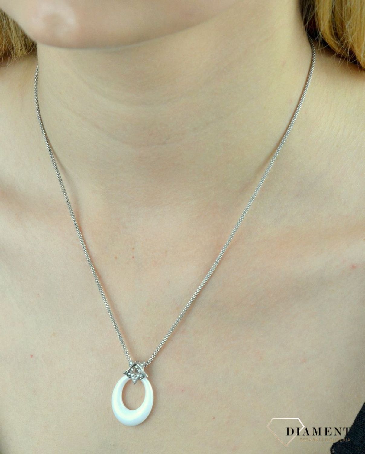 Komplet srebrny biała ceramika z cyrkoniami DIA-KPL-6394-925. Komplet biżuterii srebrnej. Biała ceramika. Komplet srebrnej biżuterii kolczyki i zaw.jpg