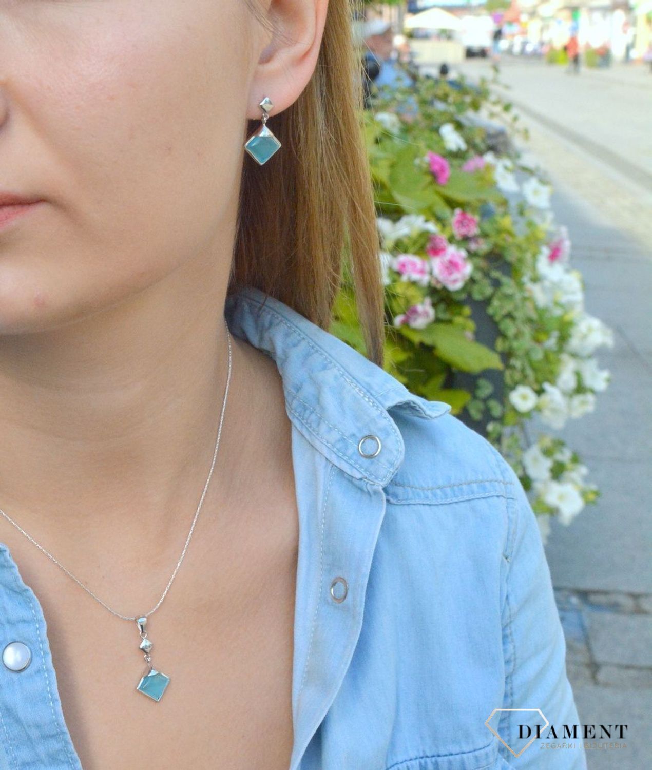 Komplet srebrny damski z niebieskimi cyrkoniami DIA-KPL-6630N-925. Komplet srebrny zawieszka i kolczyki. Komplet damski, dziecięcy. Komplet srebrny z cyrkonią niebieską. Komplet srebrny idealny pomysł na prezent..jpg