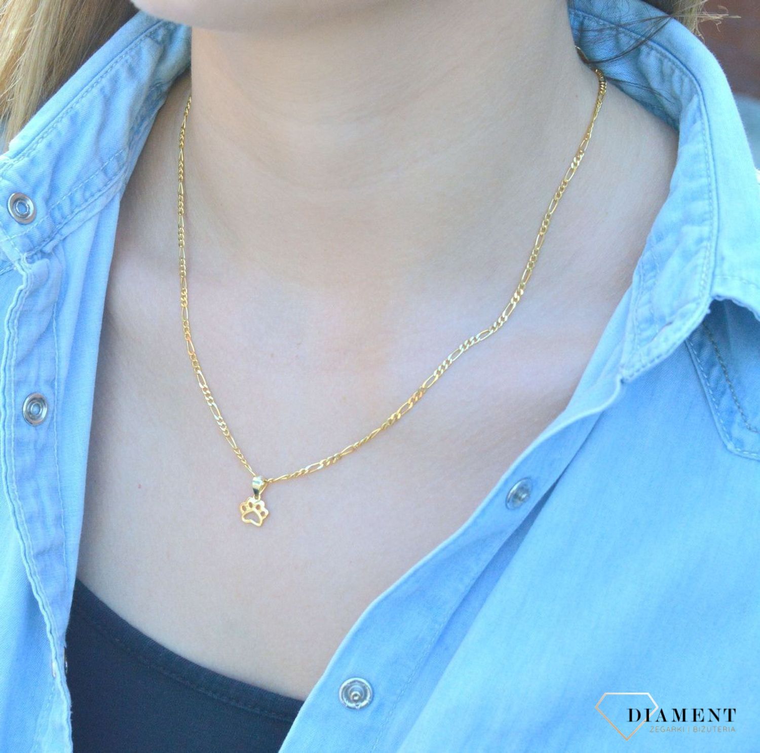 Komplet pozłacany kolczyki i zawieszka łapka psa DIA-KPL-6631Z-925. Komplet srebrnej biżuterii. Komplet biżuterii pozłacanej. Komplet zawieszka i kolczyki. Komplet biżuterii łapka psa. Komplet idealny na prezent dla miłośników.jpg