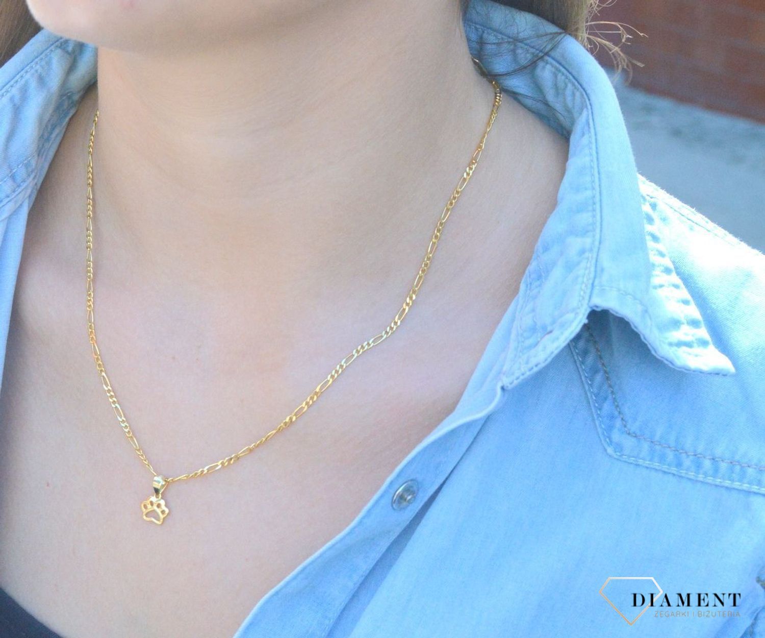 Komplet pozłacany kolczyki i zawieszka łapka psa DIA-KPL-6631Z-925. Komplet srebrnej biżuterii. Komplet biżuterii pozłacanej. Komplet zawieszka i kolczyki. Komplet biżuterii łapka psa. Komplet idealny na prezent dla miłośników.jpg