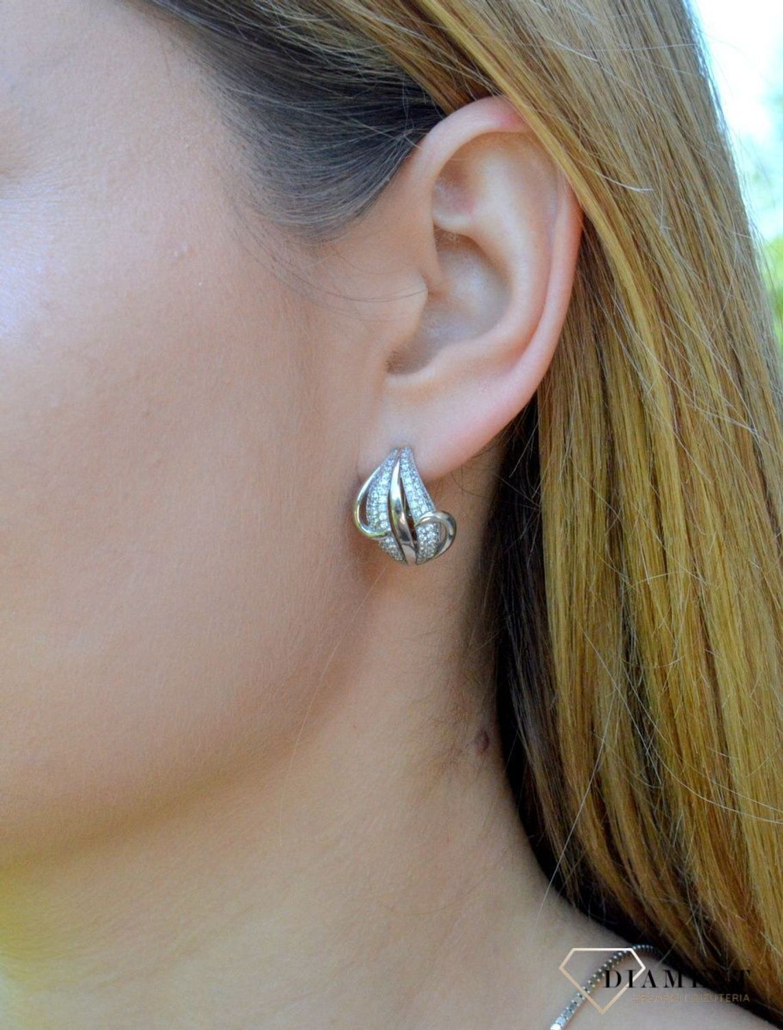 Srebrny komplet biżuterii efektowne kolczyki i zawieszka z cyrkoniami DIA-KPL-9462-925d.jpg