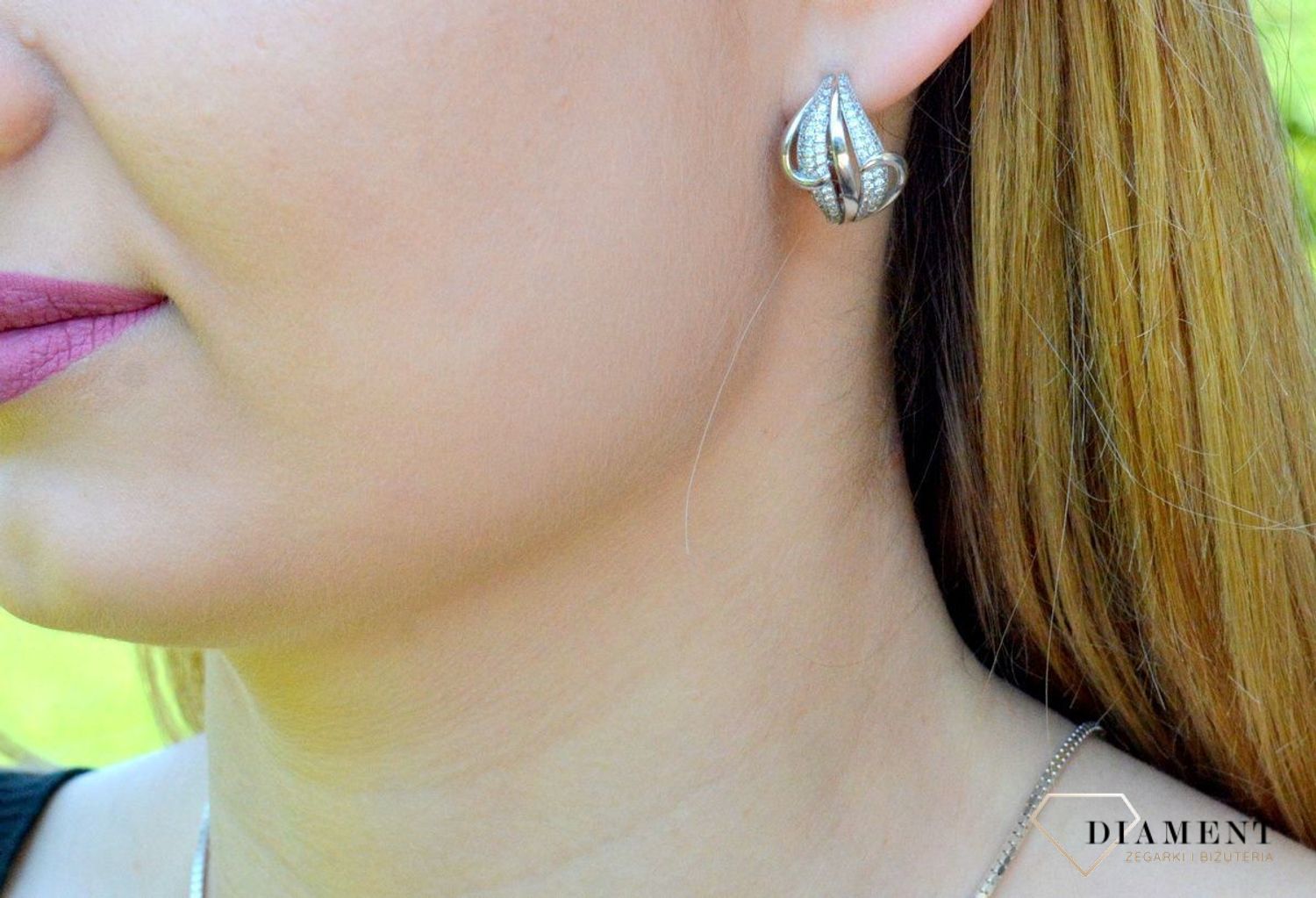 Srebrny komplet biżuterii efektowne kolczyki i zawieszka z cyrkoniami DIA-KPL-9462-925d.jpg