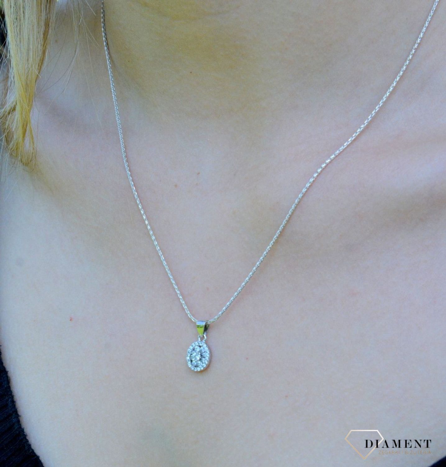 Srebrny komplet damski kolczyki zawieszka o owalnym kształcie z cyrkoniami DIA-KPL-9471-925df.jpg