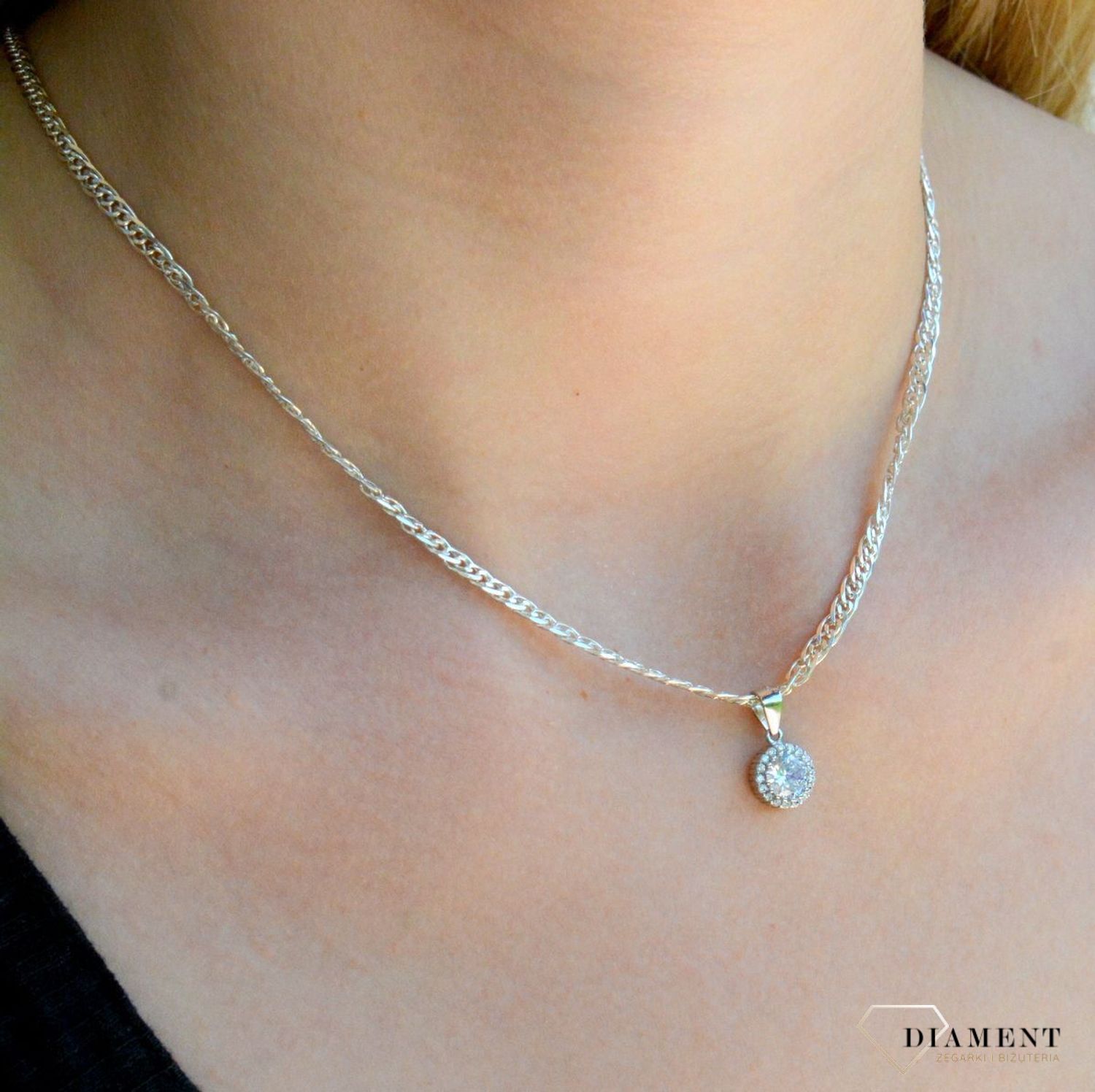 Komplet srebrny damski kolczyki i zawieszka z białymi cyrkoniami DIA-KPL-9606-925cv.jpg