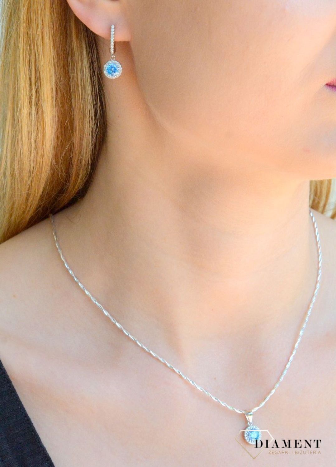 Komplet srebrny damski kolczyki i zawieszka z niebieskimi cyrkoniami DIA-KPL-9606N-925d.jpg