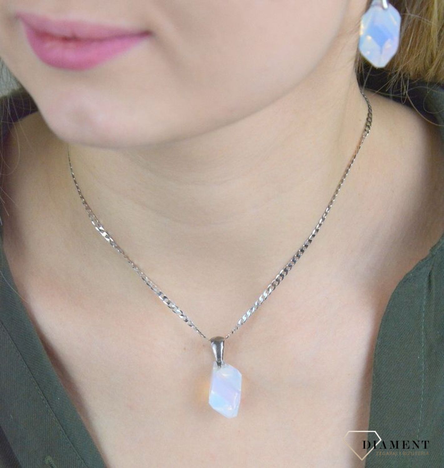 Komplet srebrny kolczyki zawieszka kryształ Swarovski DIA-KPL-SWAROVSKI56-925.  Komplet srebrny kolczyki zawieszka kryształ Swarovski . Komplet kolczyki i zawieszka. Komplet z kryształem Swarovskiego..jpg