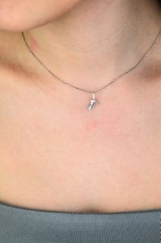 Elegancki srebrny łańcuszek damski 925 w splot ankier, długość 45 cm, zapięcie na karabińczyk, waga 1,10 g. Ponadczasowy dodatek do codziennych (1).jpg