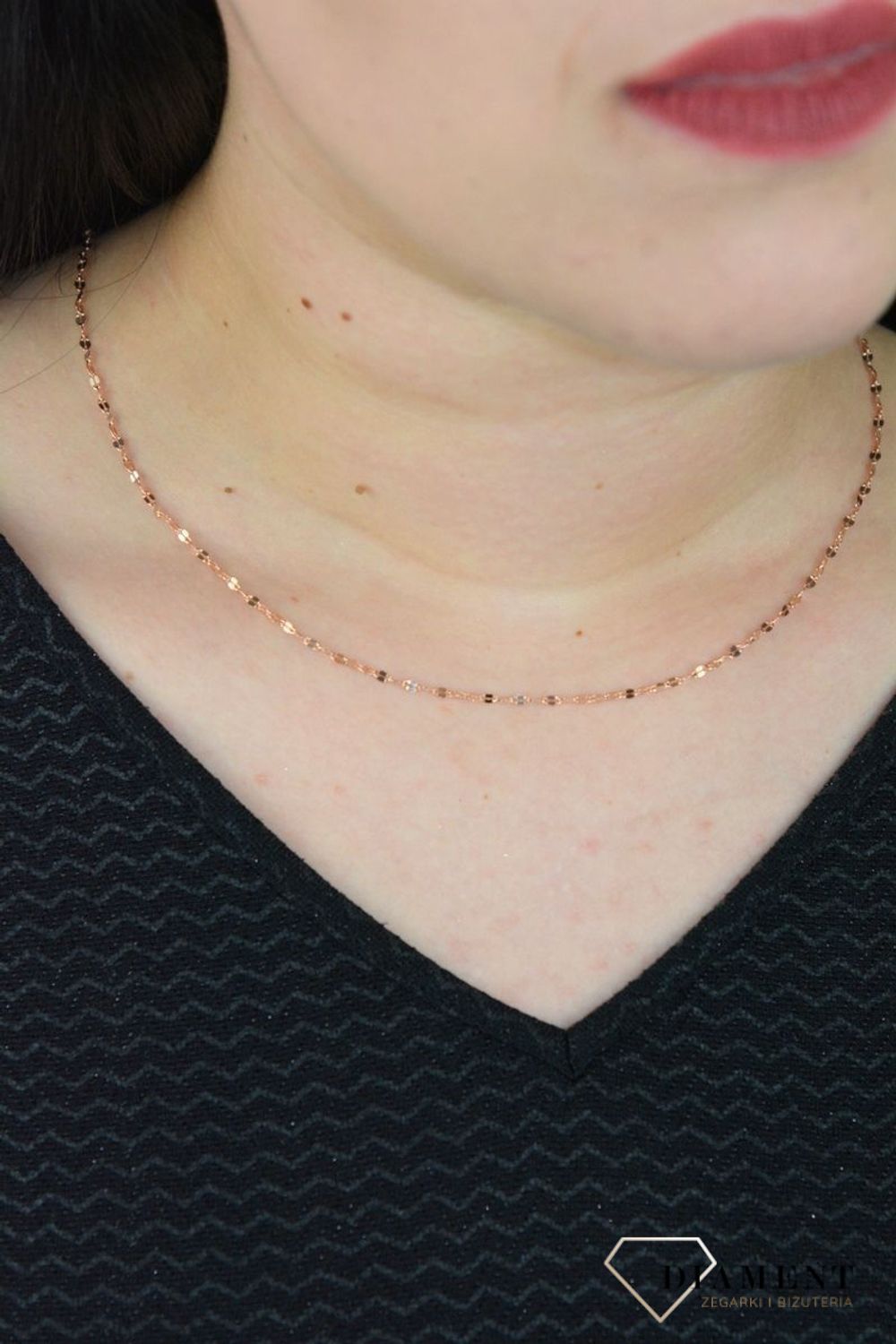 Łańcuszek srebrny 925 w kolorze różowego złota z delikatnych blaszek DIA-LAN-4923-925.jpg