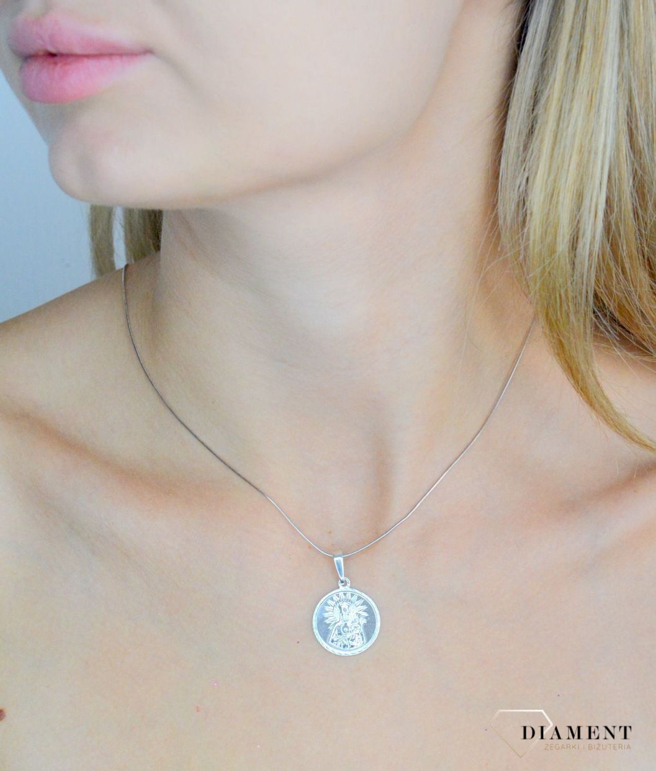 Srebrny łańcuszek 925 linka 0,5 mm DIA-LAN-8304-925 (2).jpg