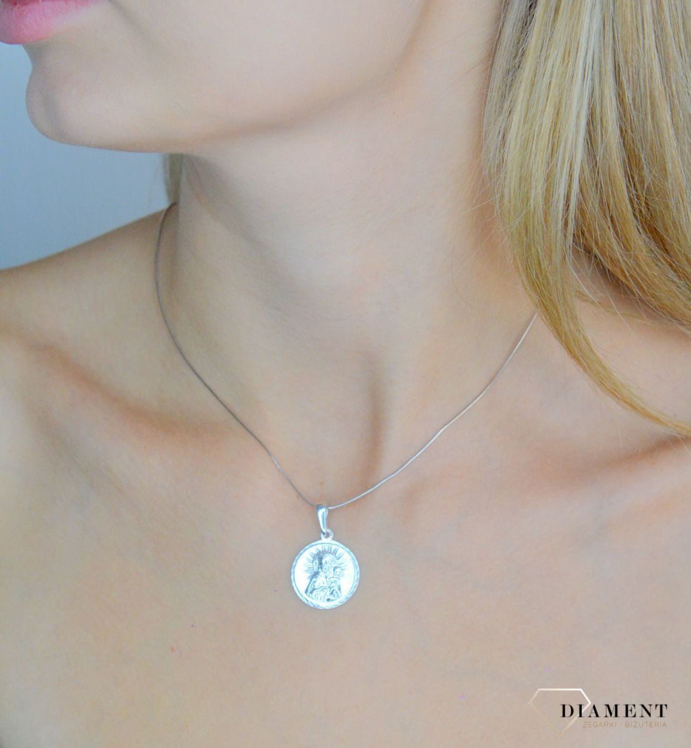 Srebrny łańcuszek 925 linka 0,5 mm DIA-LAN-8304-925 (2).jpg