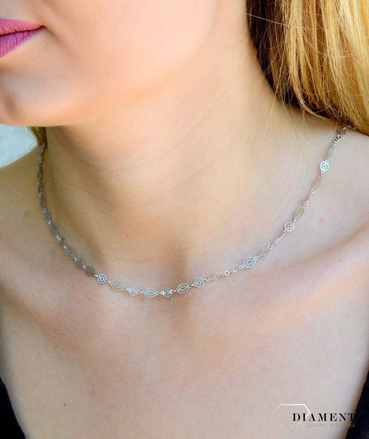 Srebrny łańcuszek 925 ozdobne ogniwka 0,45 mm DIA-LAN-9694-925. Srebrny łańcuszek najwyższej próby srebra 925. Łańcuszek srebrny o splocie ozdobnych ogniwek idealny na prezent. Łańcuszek srebrny damski o wadze 4,50 gram i szerokości  (1).jpg