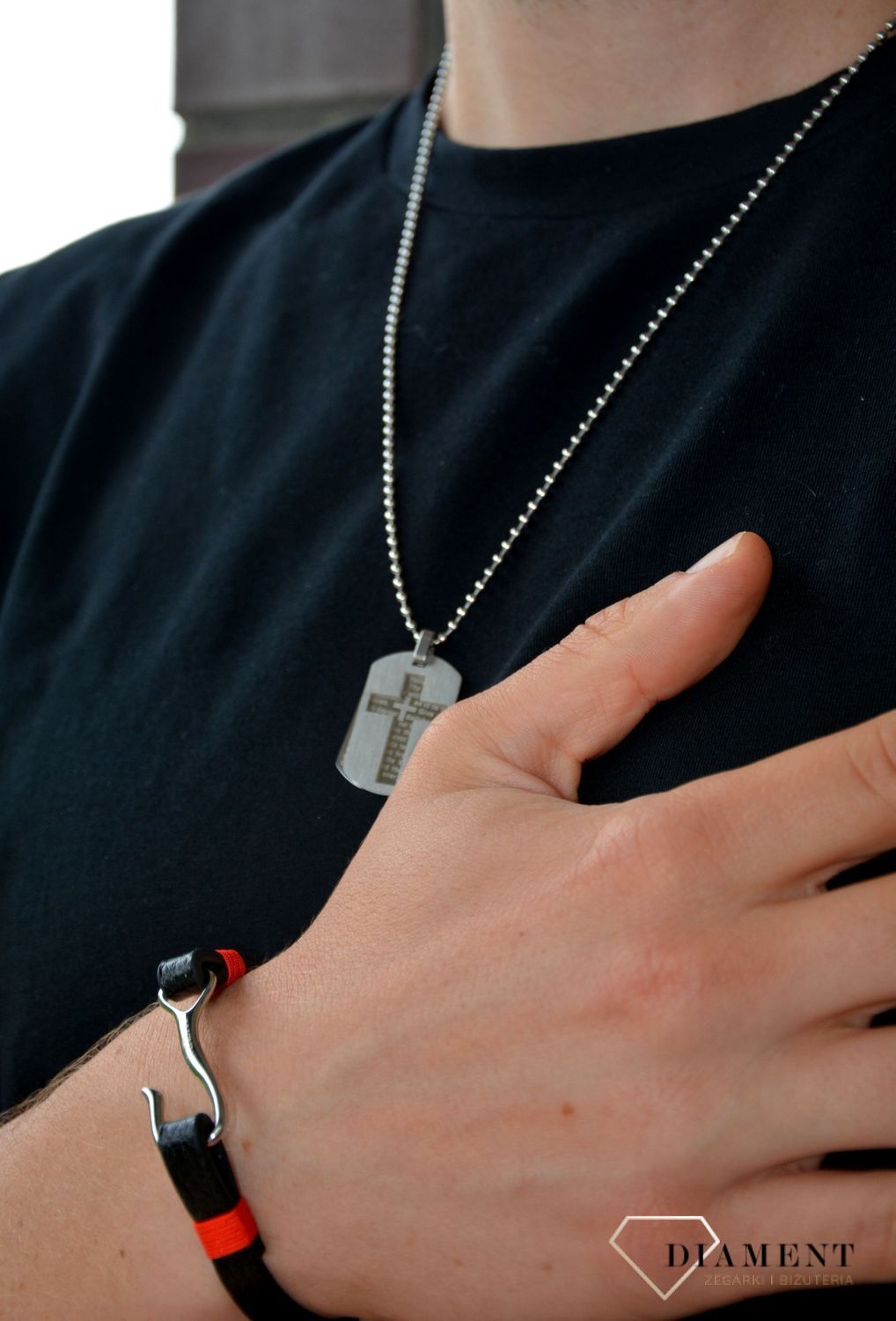 Naszyjnik srebrny nieśmiertelnik z krzyżem DIA-NAS-N222234-STAL. Świetny pomysł na prezent dla mężczyzny.jpg