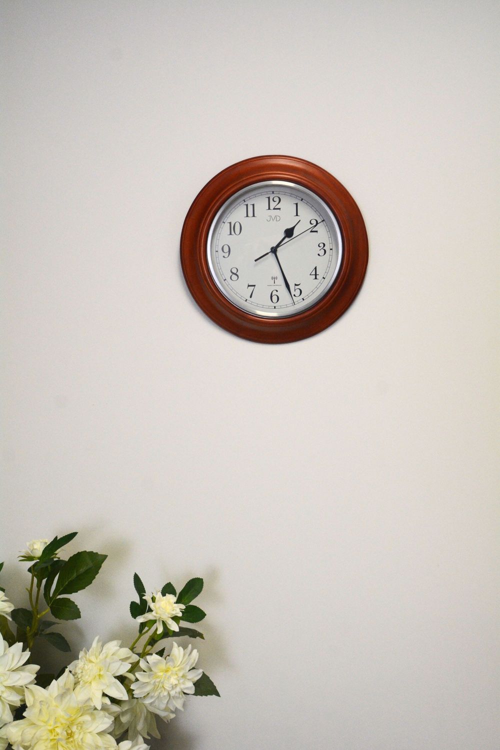 Zegar sterowany radiowo drewniany JVD NR27043.23 Radio Controlled.jpg