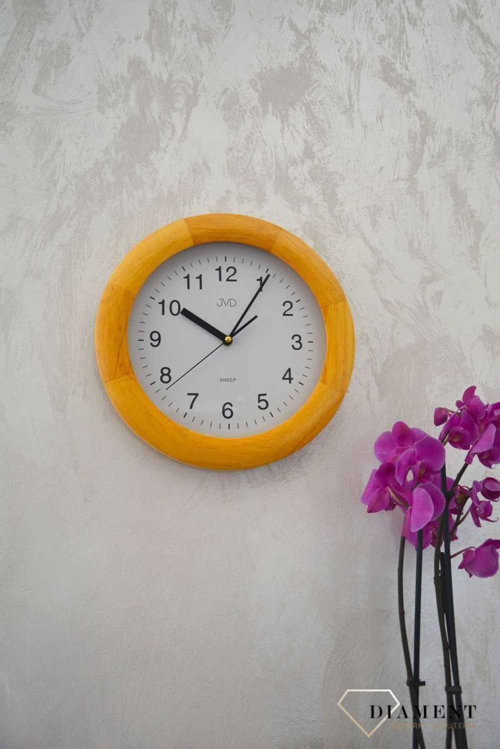 Zegar drewniany okrągły JVD w kolorze jasnego, ciepłego dębu NS7017.2 ✅ Zegar w okrągłej obudowie w kolorze jasnego dębu. ✅ (2).jpg