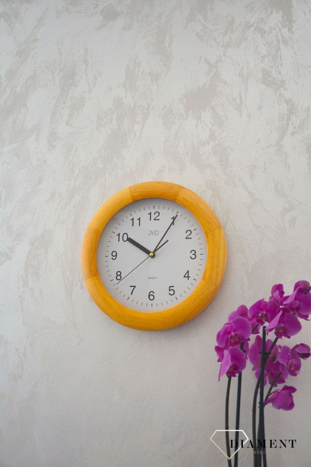 Zegar drewniany okrągły JVD w kolorze jasnego, ciepłego dębu NS7017.2 ✅ Zegar w okrągłej obudowie w kolorze jasnego dębu. ✅ (2).jpg