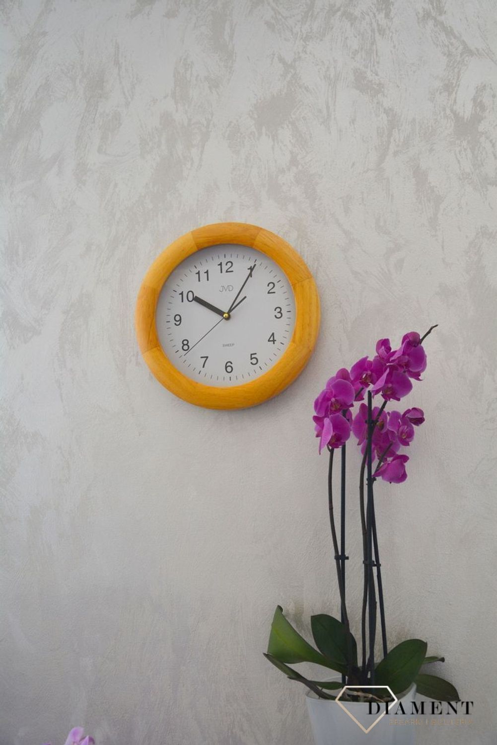 Zegar drewniany okrągły JVD w kolorze jasnego, ciepłego dębu NS7017.2 ✅ Zegar w okrągłej obudowie w kolorze jasnego dębu. ✅ (2).jpg