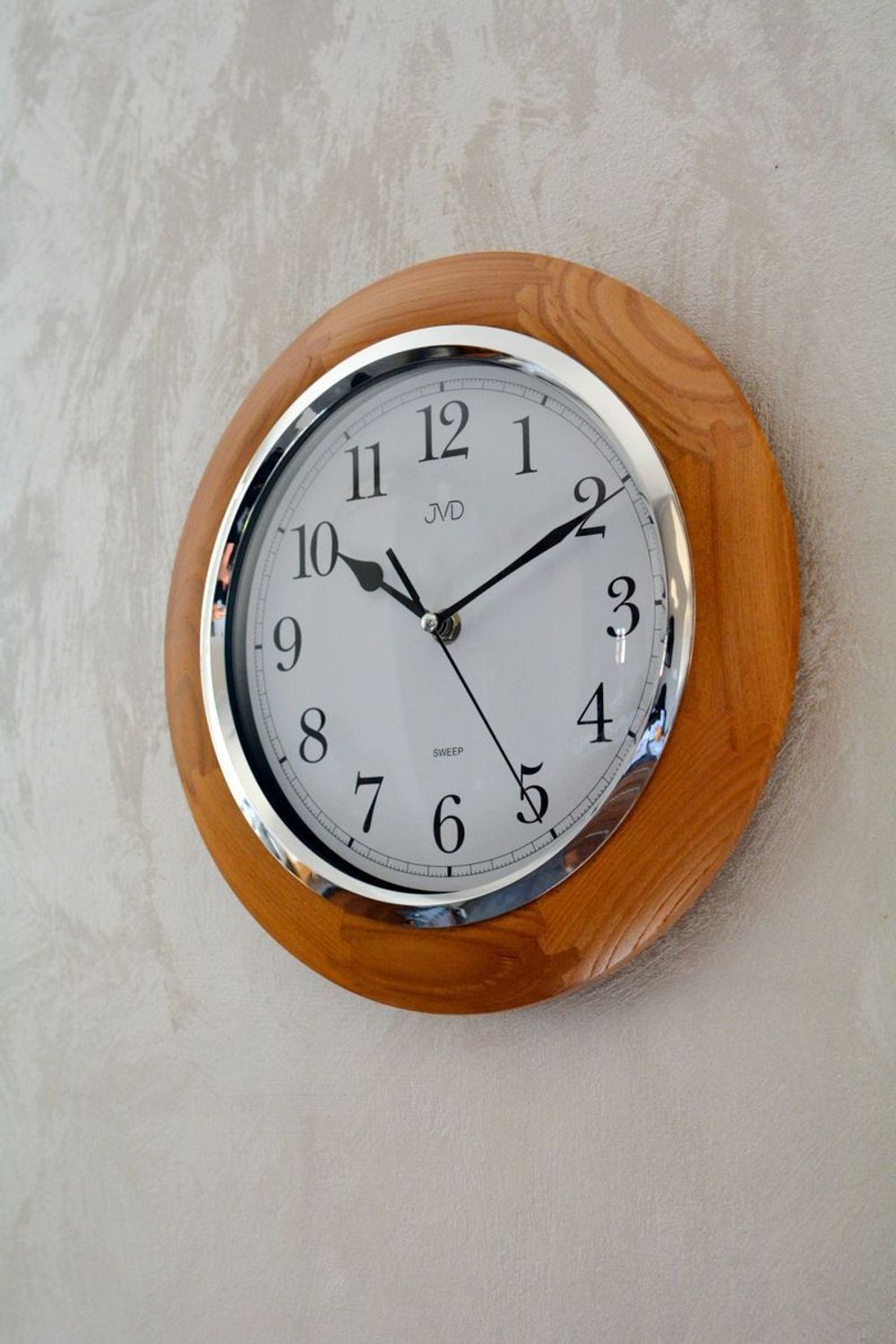 Zegar ścienny drewniany JVD okrągły brąz NS7111.68. Zegar ścienny okrągły. Zegar ścienny do kuchni. Zegar ścienny drewniany. Ścienny zegar do pokoju..jpg