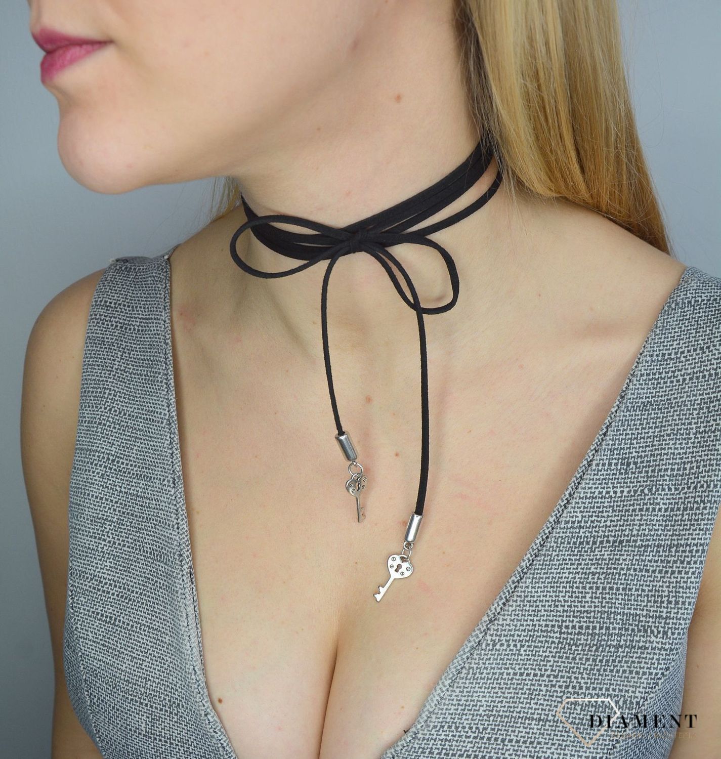 Naszyjnik choker damski czarny By Dziubeka dwa klucze NIL2068 ✓Biżuteria damska.jpg