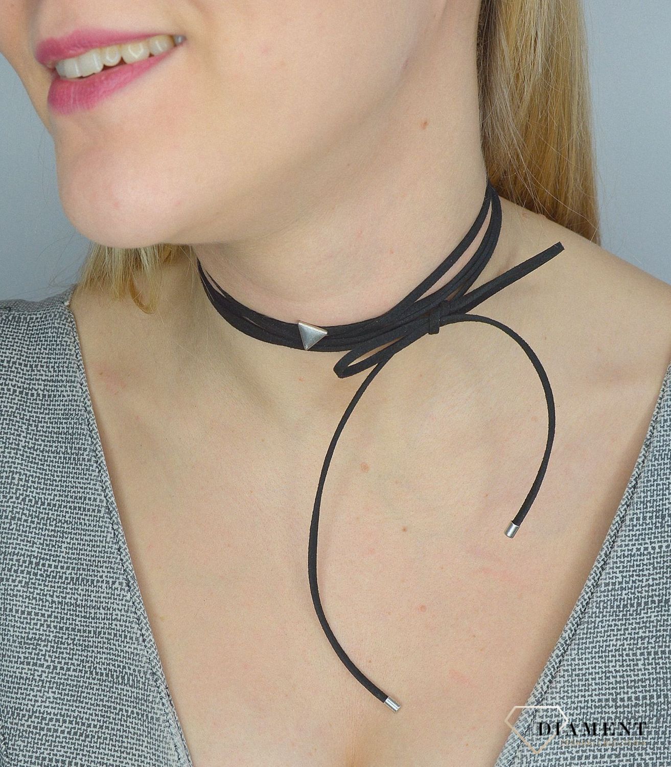 Naszyjnik choker damski czarny By Dziubeka trójkąt NIL2056 ✓Biżuteria damska ✓.jpg