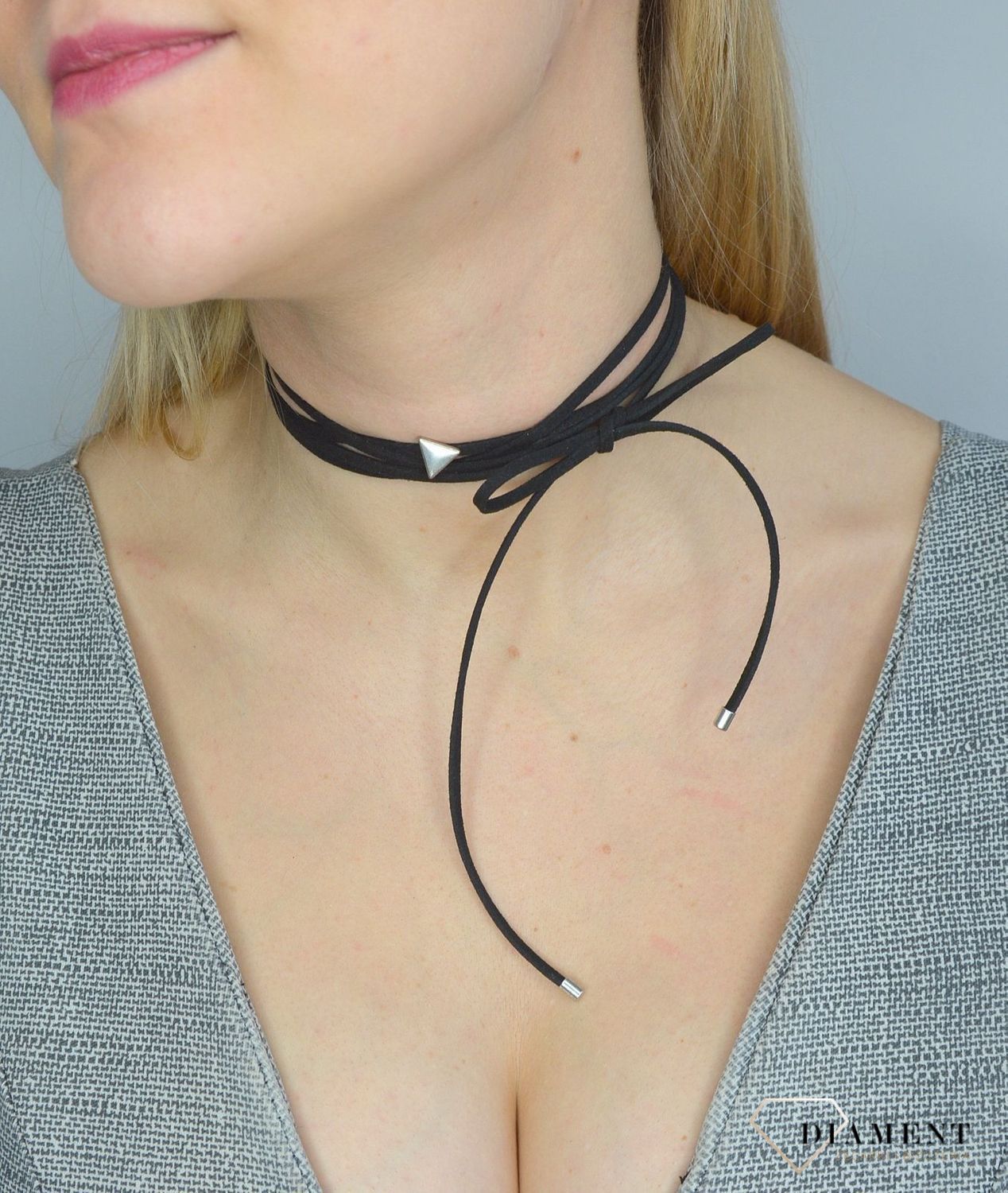 Naszyjnik choker damski czarny By Dziubeka trójkąt NIL2056 ✓Biżuteria damska ✓.jpg