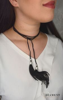 Naszyjnik choker czarny rzemyk z chwostami i srebrnymi dodatkami DIA-NSZ-0081-CZARNY. Ciekawy, oryginalny naszyjnik choker to dodatek idealny na lato (6).JPG