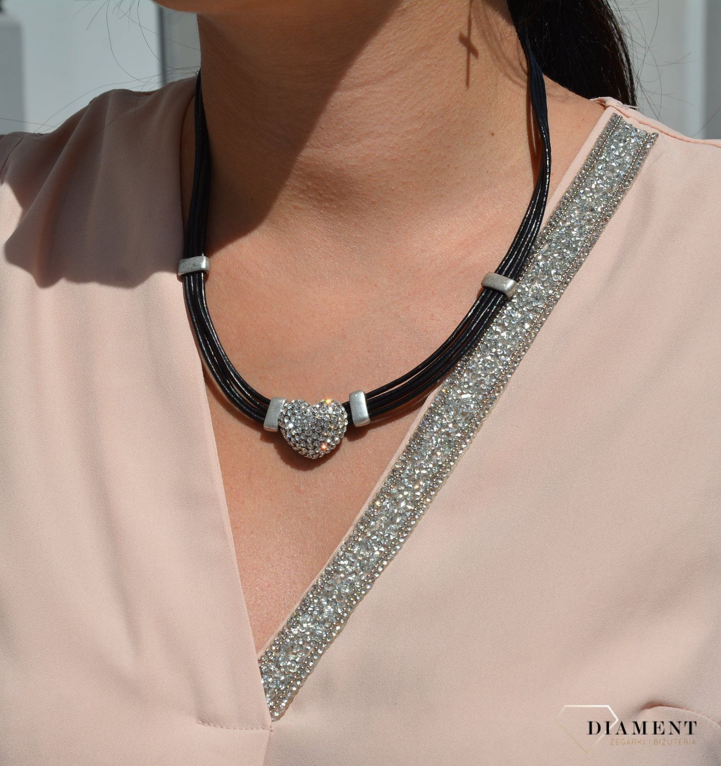 Naszyjnik damski skórzany z sercem i cyrkonią.jpg