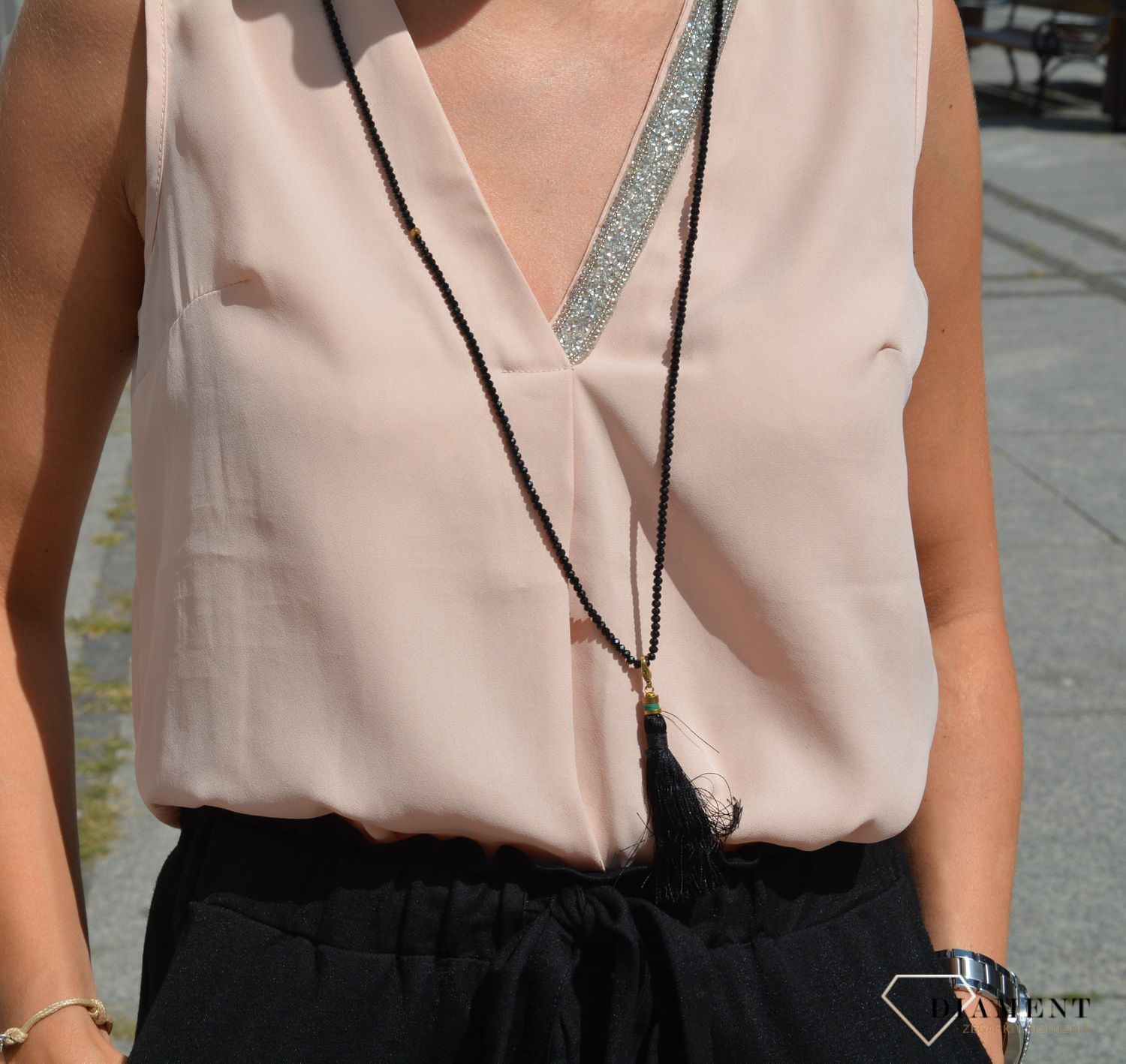 Długi naszyjnik czarne fasetowe cyrkonie.jpg