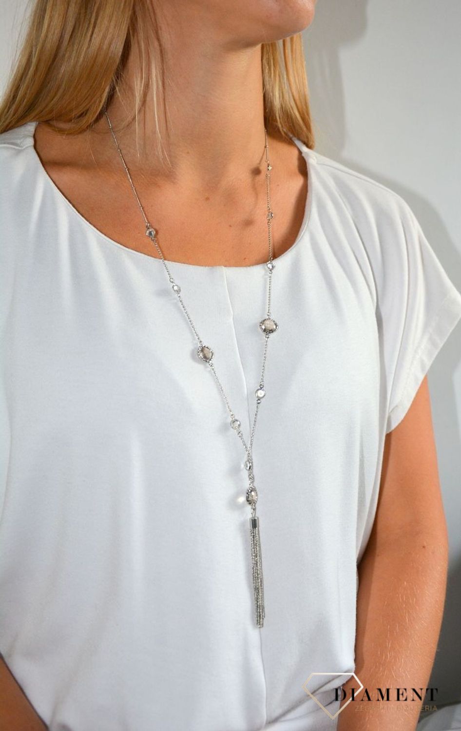 Naszyjnik długi damski srebrny z chwostem.jpg