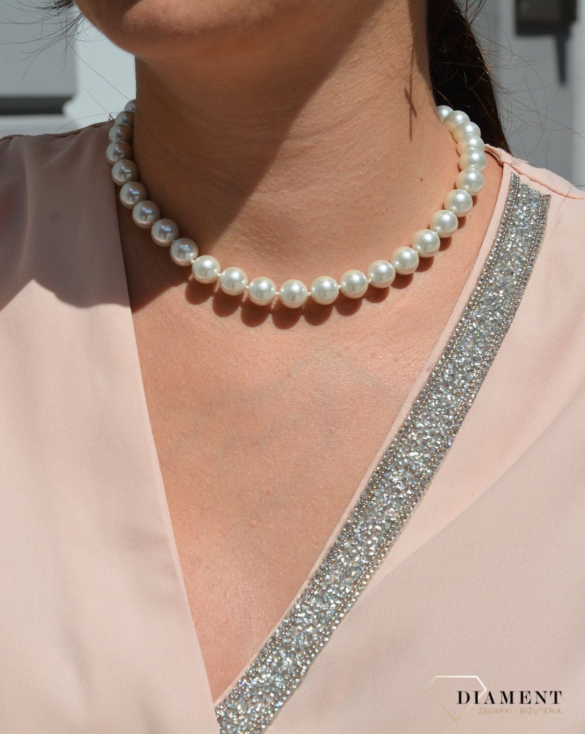 Naszyjnik damski z cyrkoniami i perłami.jpg