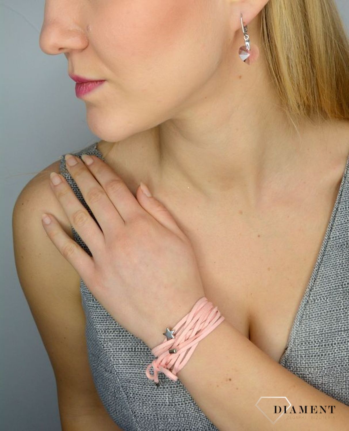 Naszyjnik choker różowy rzemyk z gwiazdką DIA-NSZ-0276-INNE (1).jpg