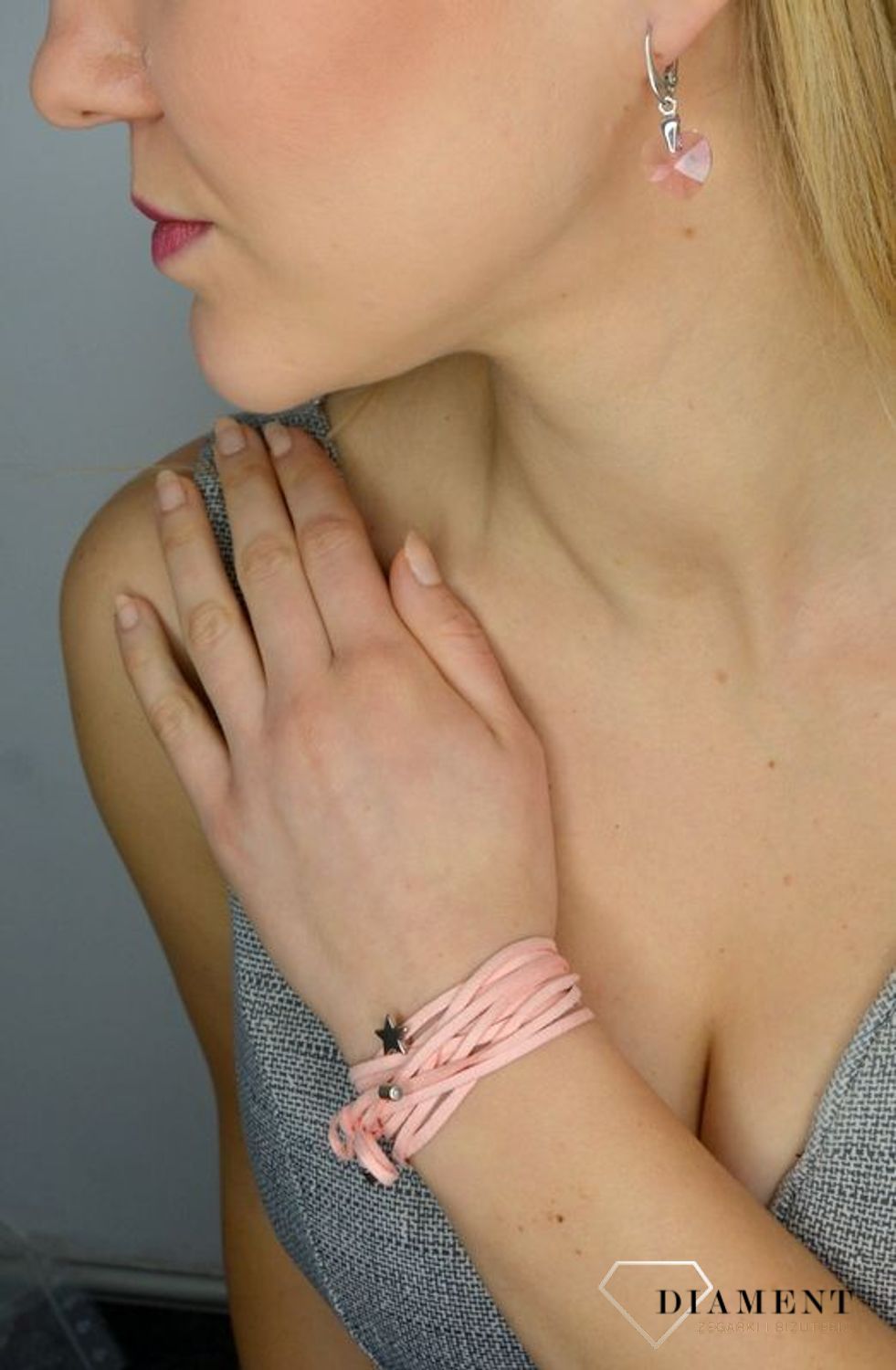 Naszyjnik choker różowy rzemyk z gwiazdką DIA-NSZ-0276-INNE (1).jpg