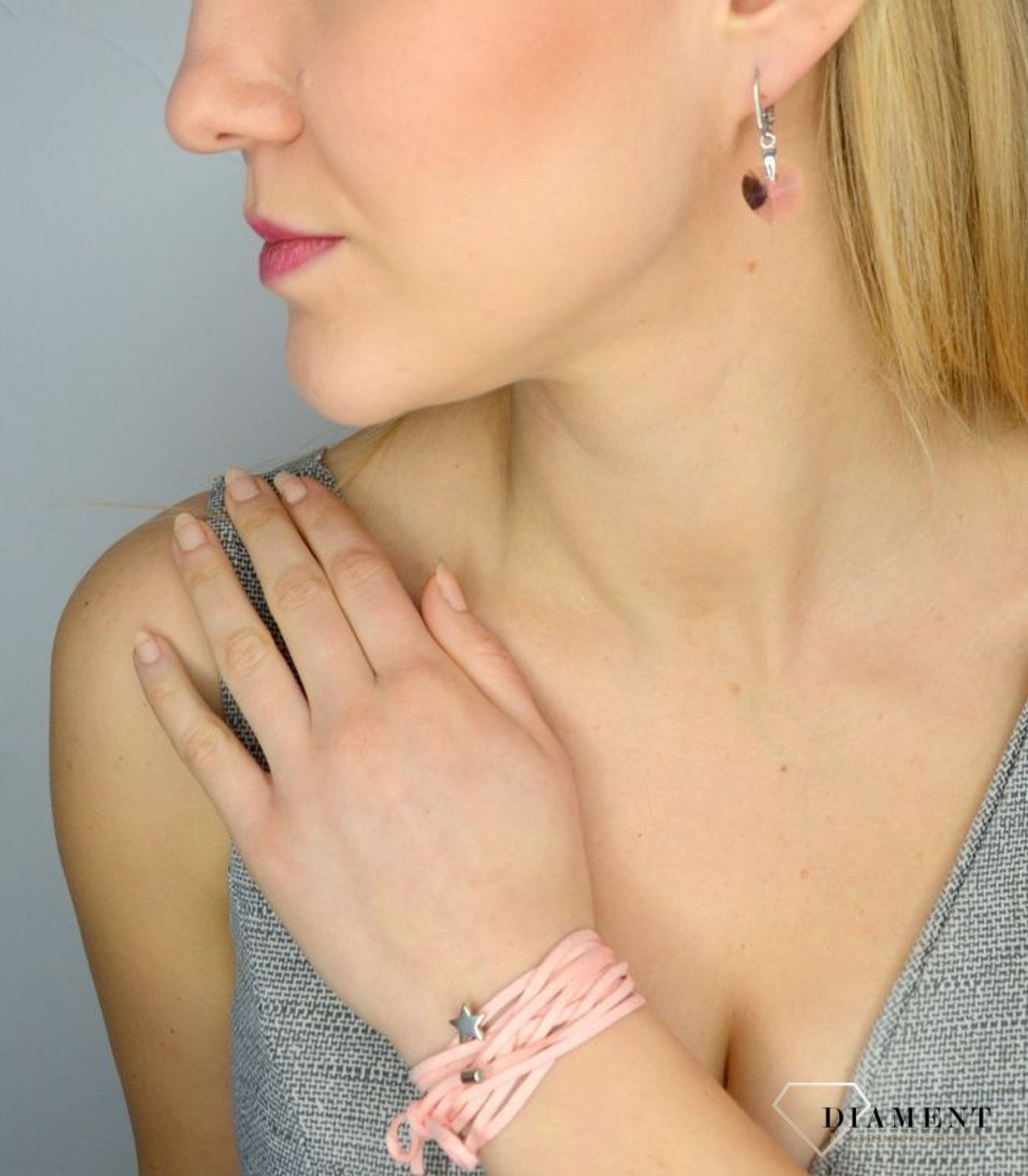 Naszyjnik choker różowy rzemyk z gwiazdką DIA-NSZ-0276-INNE (1).jpg