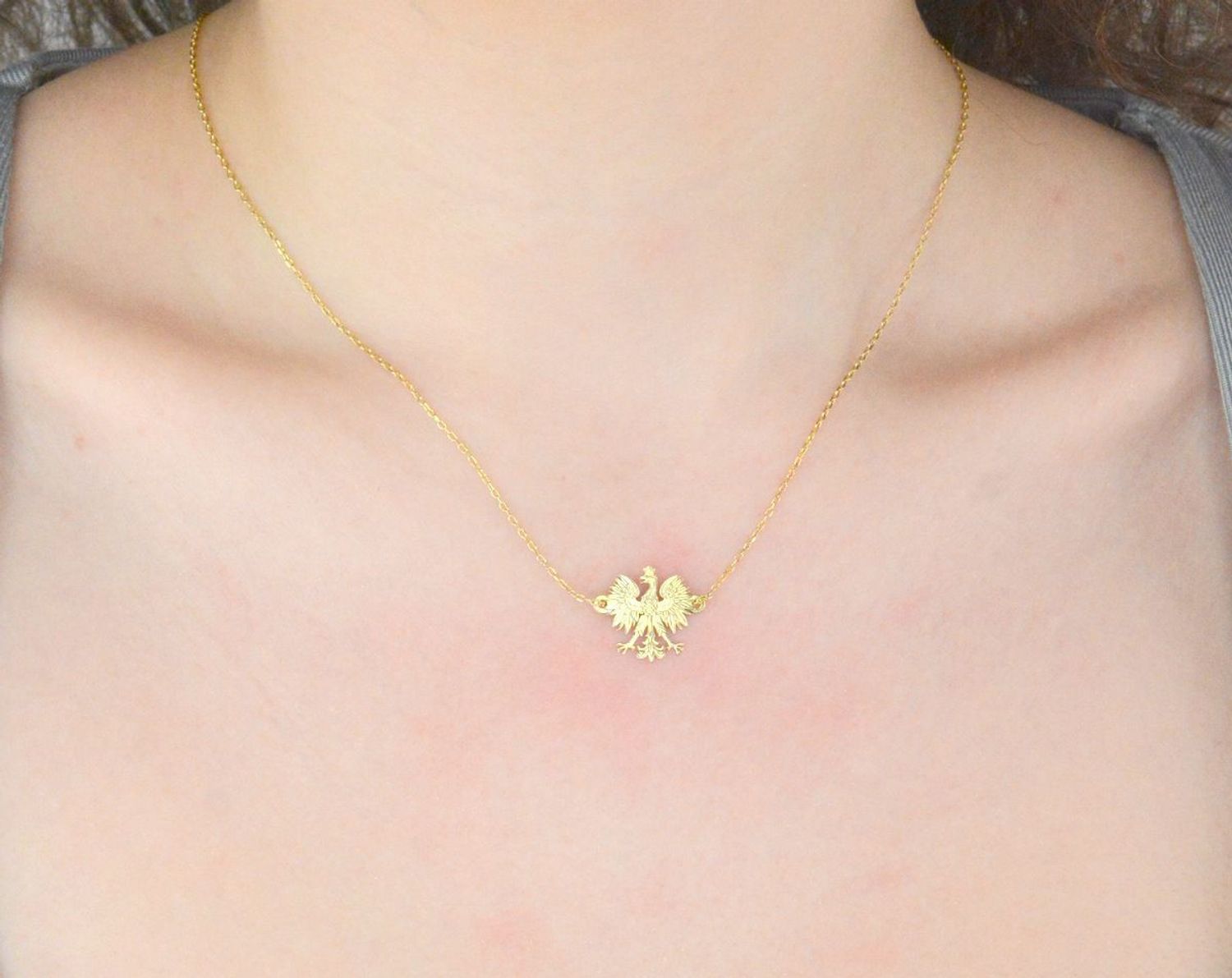 Naszyjnik damski celebrytka pozłacany orzełek.jpg
