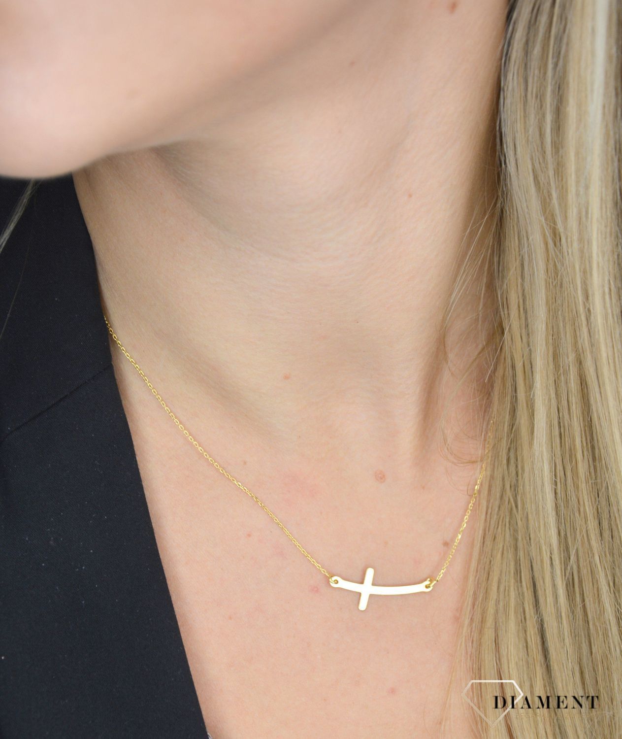 Srebrny naszyjnik pozłacany krzyż DIA-NSZ-0709-925.jpg