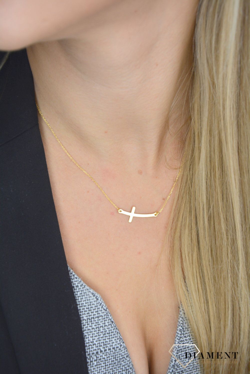 Srebrny naszyjnik pozłacany krzyż DIA-NSZ-0709-925.jpg